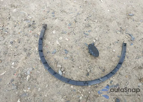 2022 Tesla Model Y Performance Dual Motor All-Wheel Drive z USA, uszkodzony, nr VIN 7SAYGDEF9NF377005